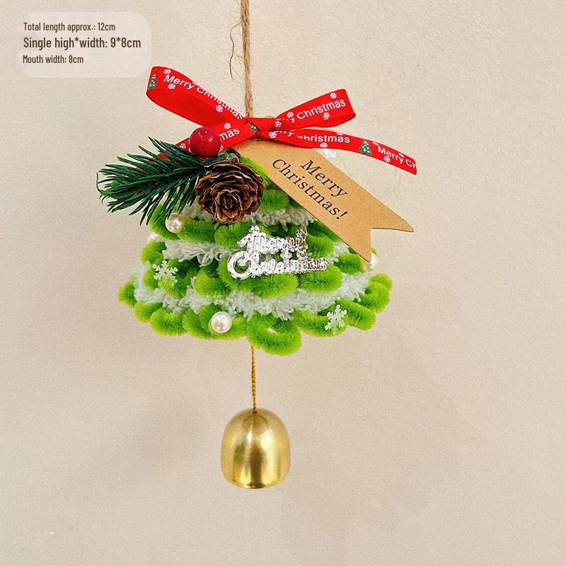 Imitation Noble Mini Christmas Wreath Car Ornament: Festive Window Display Pendant