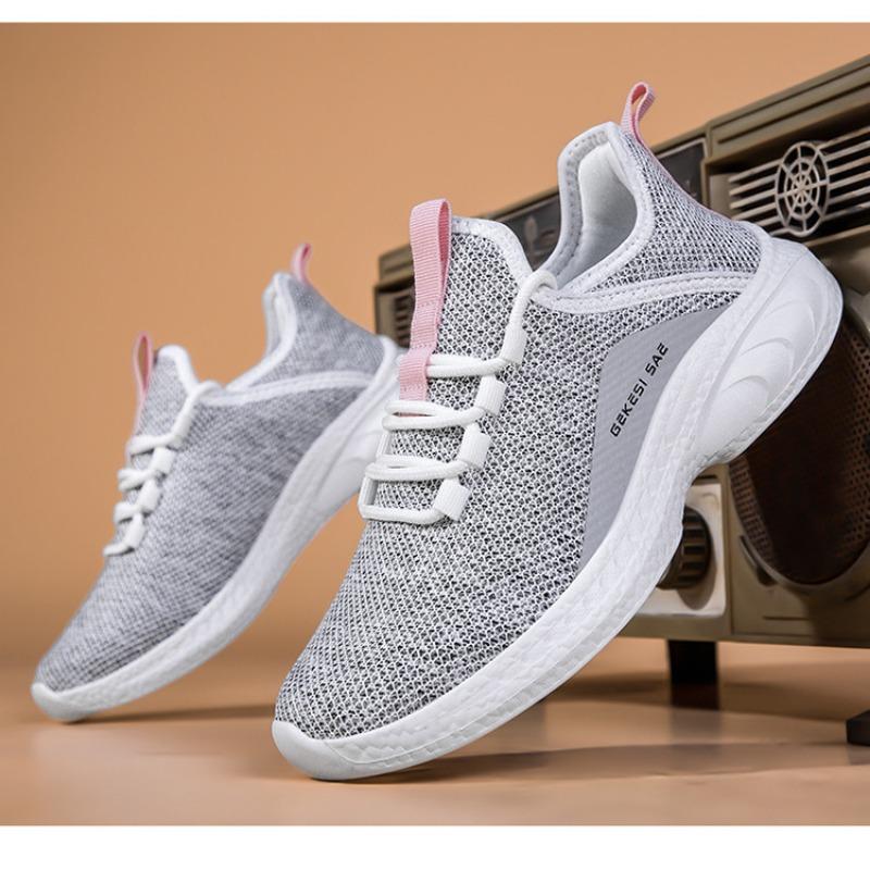 Spring New Travel Shoes Running Shoes Women's Flying Woven Breathable Sports Fitness Lightweight Casual Shoes