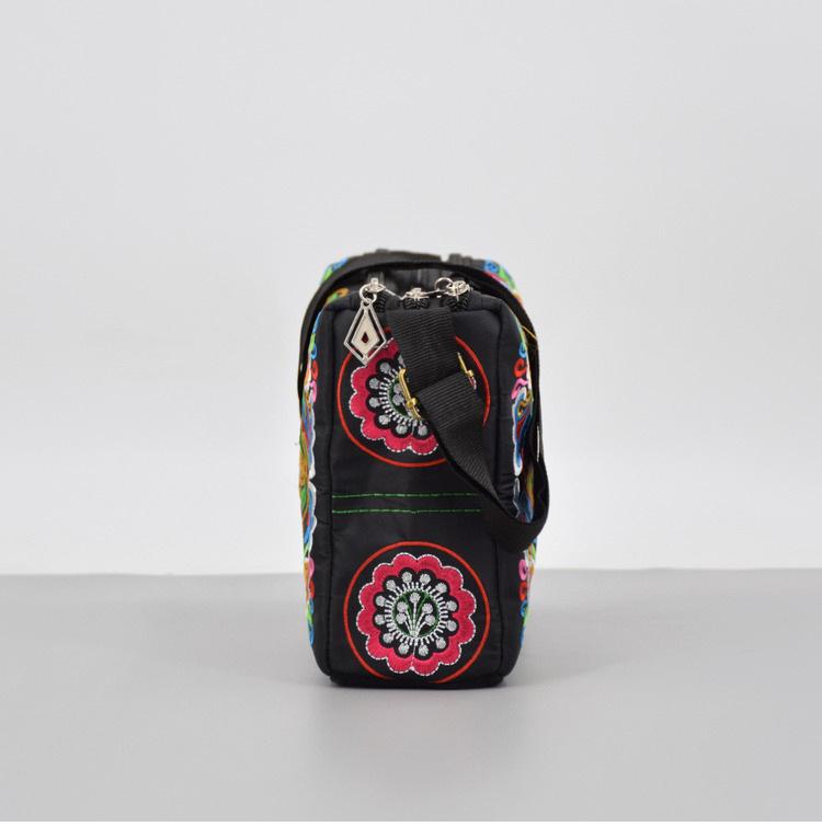 1Pc Antique Double-sided Embroidery Oblique Span Bag Small Bag Women's Canvas Shoulder Bag Portable Mobile Phone