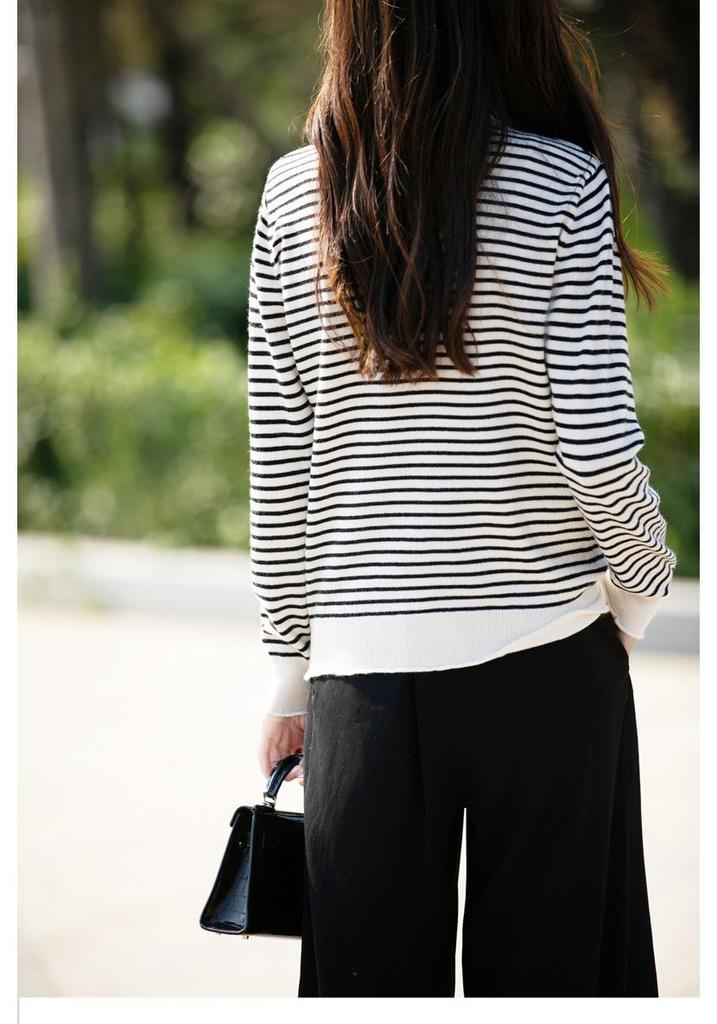 New Autumn Women's Short Sleeve Velvet Knit Pullover Sweater - Striped Round Neck Korean Style.