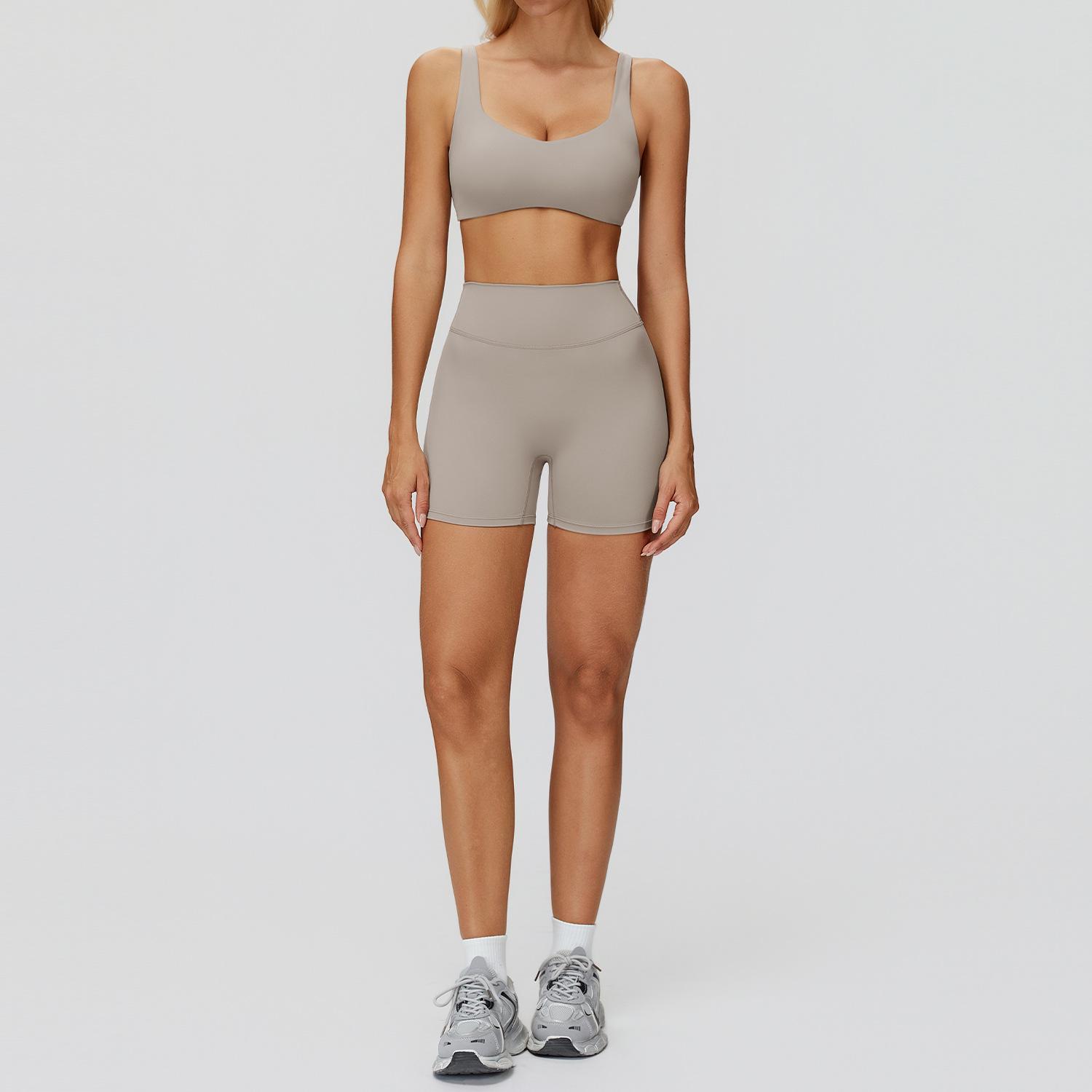 

European Brushed Yoga Set: High-End, Quick-Drying Sportswear for Outdoor Running and Fitness (Style 9506) Large