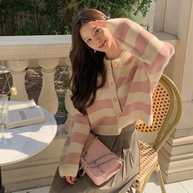 Autumn Striped Round Neck Knitted Cardigan Women Sweater Fashion Long Sleeve Loose Short Sweaters Jacket Women Slim Fit Winter Female Cardigans 25565