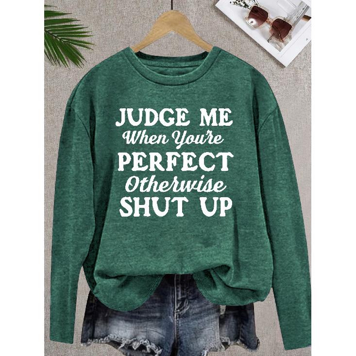 Elegantes, einfaches Rundhals-Langarm-T-Shirt mit Buchstabenprint für Damen, modisch und ideal für den Weg zur Arbeit, für alle Jahreszeiten geeignet.