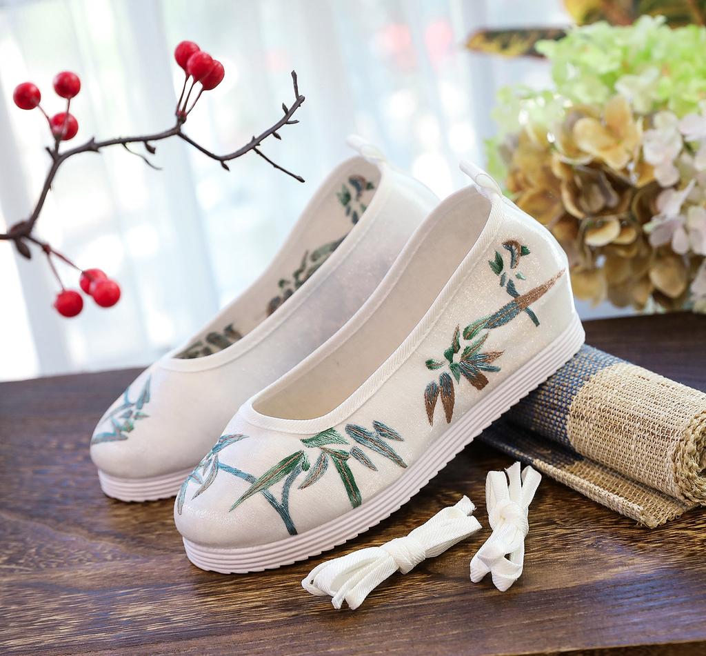 Fashion Inner Height Increasing Wedge Shoe Women Ethnic Style Retro Chinese  Round Head Hanfu Wedding Shoes