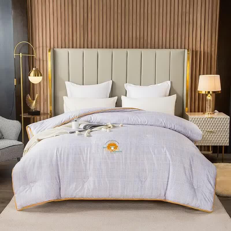 Jinsili Soft Warm Wool & Camel Hair Blend Quilt