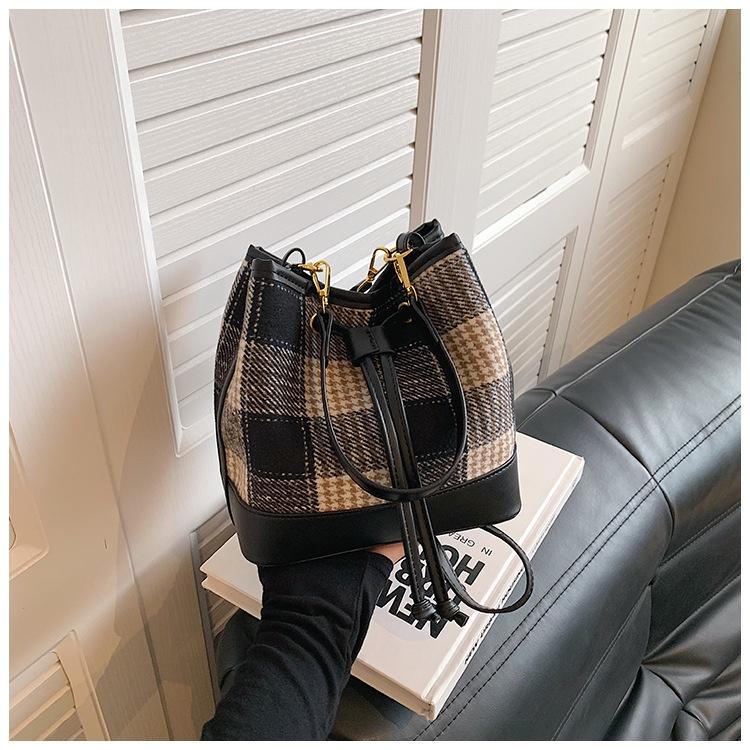 IELGY Women's Red Bucket Bag, Large Capacity Shoulder Crossbody Plaid Premium Textured Handbag