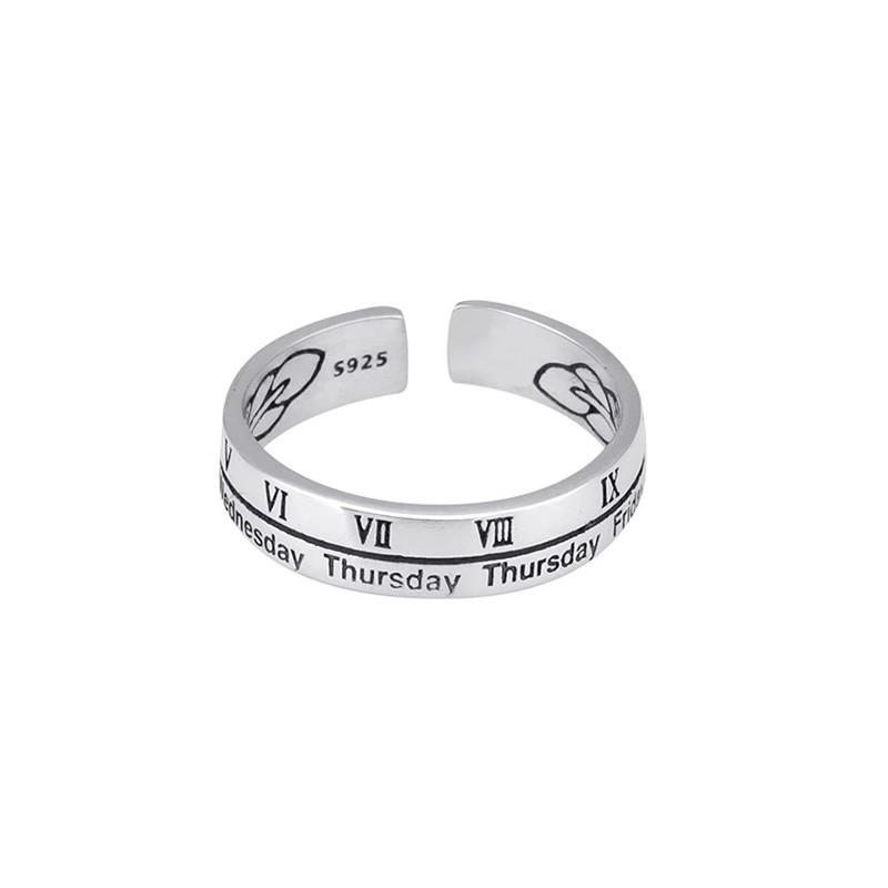 Minimalist Möbius Strip Ring for Men, Trendy High-End Feel, Index Finger Couple Rings for Women, Niche Design, Titanium Steel, Non-Fading