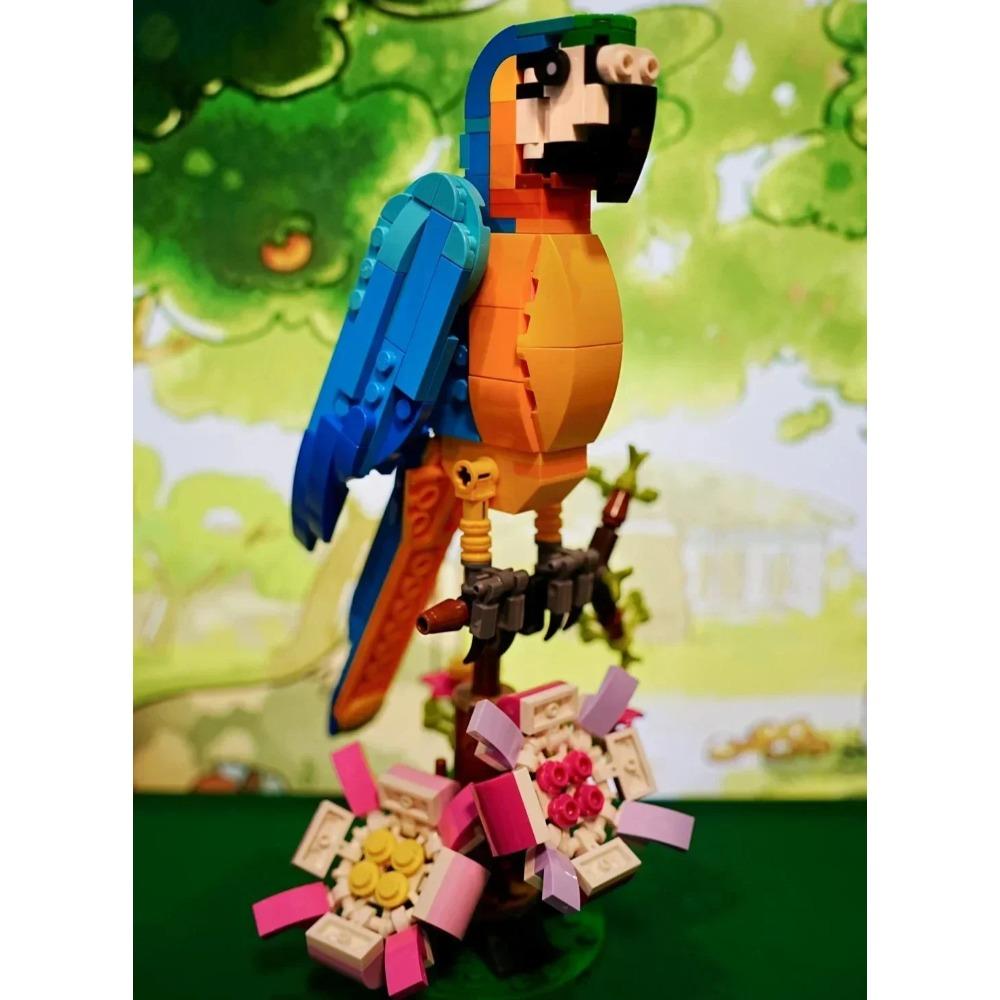 Simulation animal building block model, 3 in 1 exotic parrot building toy set, can be transformed into 3 different animal figure