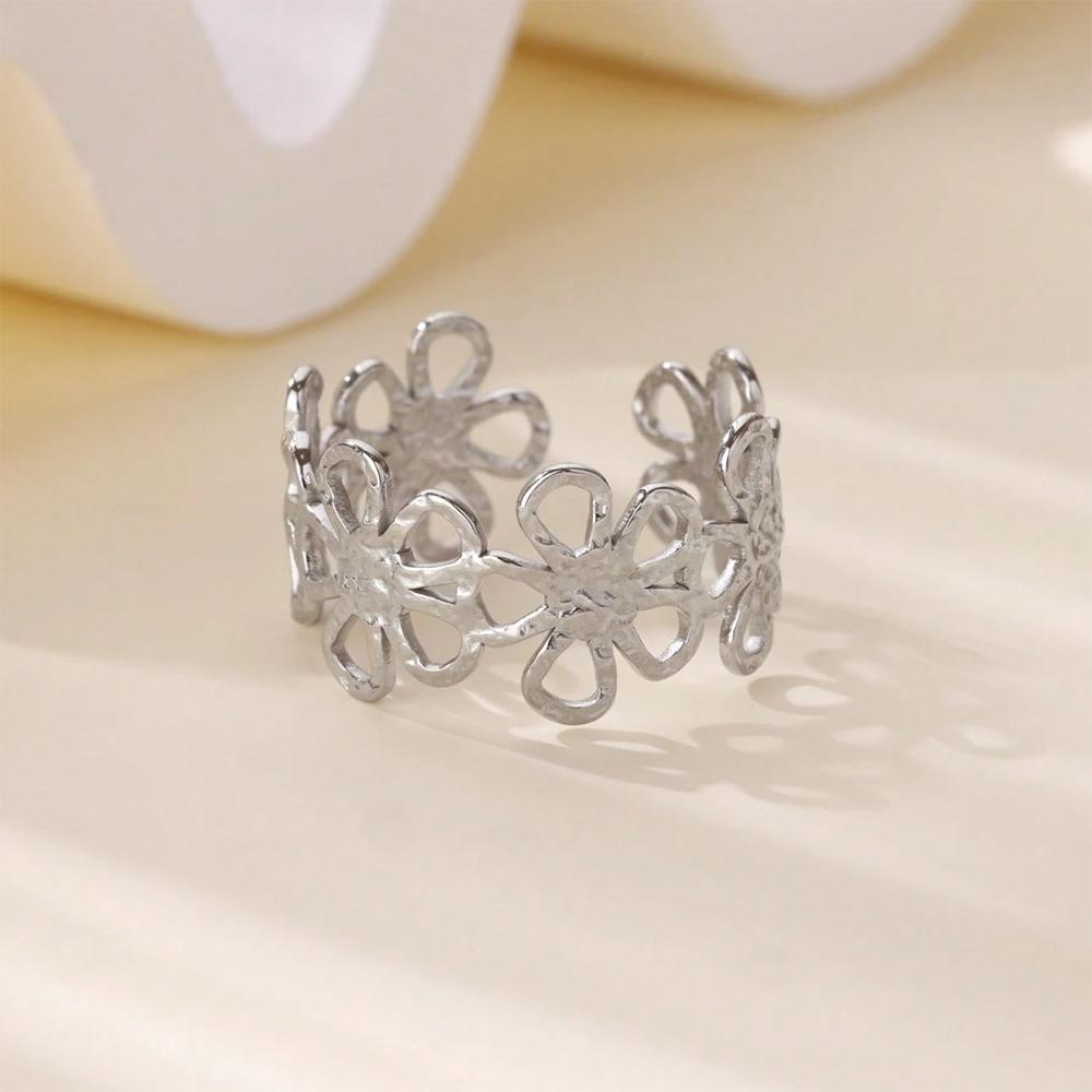 Gold Color Anillos Stacked Multiple Flowers Rings Elegant Women Stainless Steel Shell New Ring Jewelry Wedding Birthday Dainty