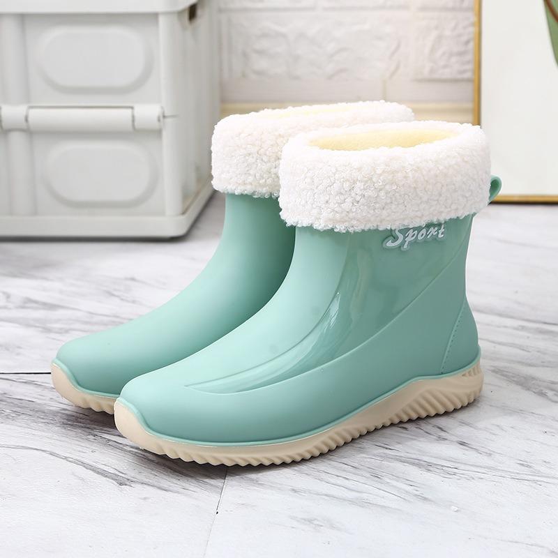 Short rain shoes women wear non-slip waterproof shoes women's fashion trend rain boots fleece warm work shoes glue shoes women
