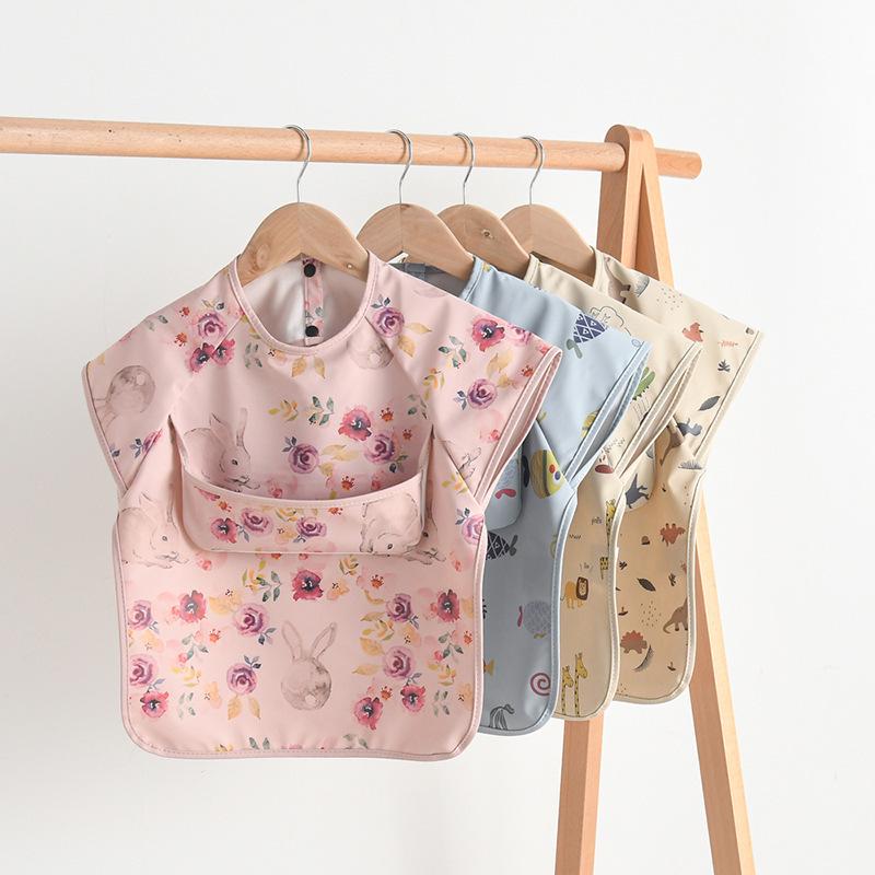 Dwustronny śliniaczek niemowlęcy bez rękawów w stylu koreańskim: Wodoodporny i odporny na zabrudzenia do karmienia