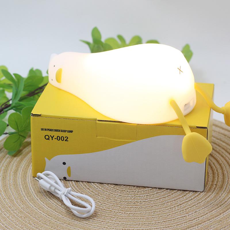 

Silicone Duck Night Light: Soft Glow, Eye-Friendly Bedside Lamp 1W