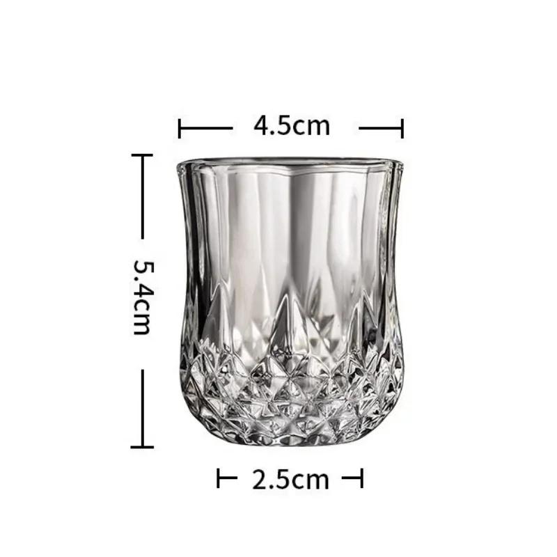 6 ks/sada sklenic na víno, skotskou whisky, bourbon, koktejly, skleněný kelímek s malou kapacitou, reliéfní odolný skleněný kelímek na párty