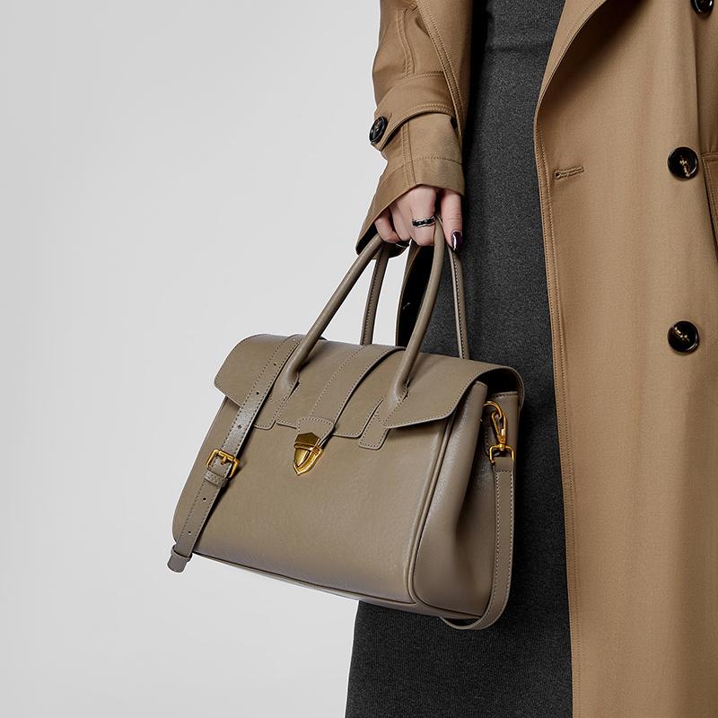 Luxury Designer Women's Bag Genuine Leather Large Capacity Women Shoulder Bags Vintage Cowhide Crossbody Bag Female Handbags