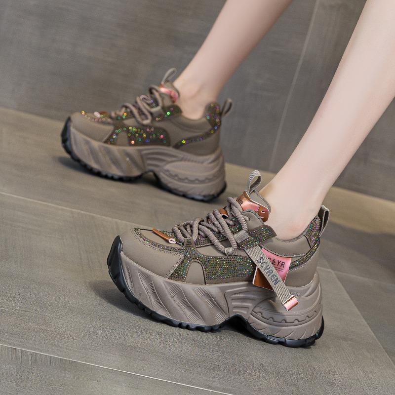 Autumn and winter new small inner height increase thick-soled muffin shoes versatile casual sports shoes women