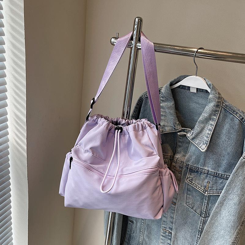 Crossbody Bag Korean Simple Personality Casual Versatile Portable Shoulder Bag Drawstring Pleated Large Capacity Nylon Bucket Bag