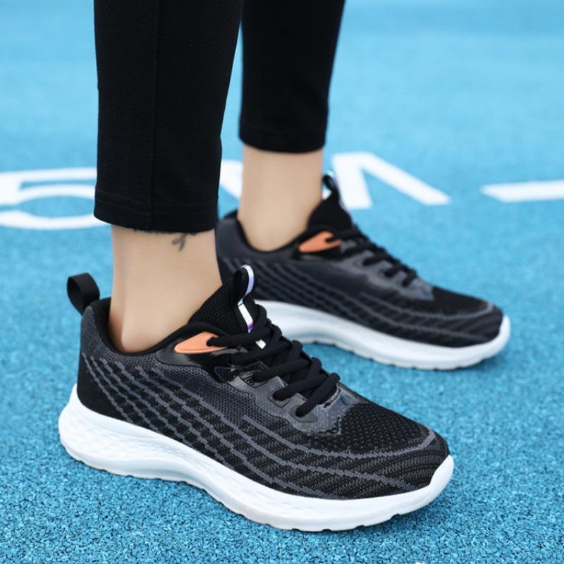 Women's Spring New Mesh Breathable Non-slip Sports Shoes