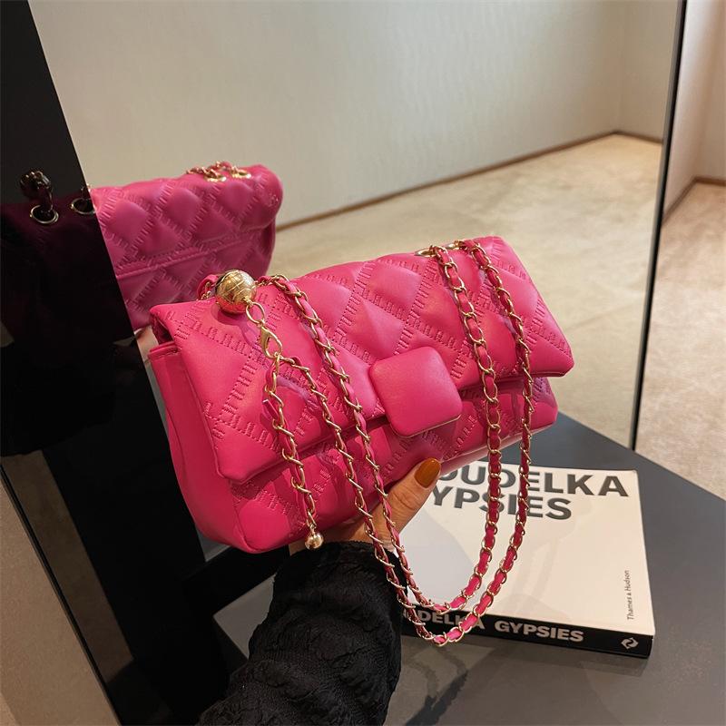 Rhombus Embroidery Thread Small Bag Women's 2024 Spring New Popular Versatile Chain Messenger Bag Internet Celebrity Explosion Small Square Bag