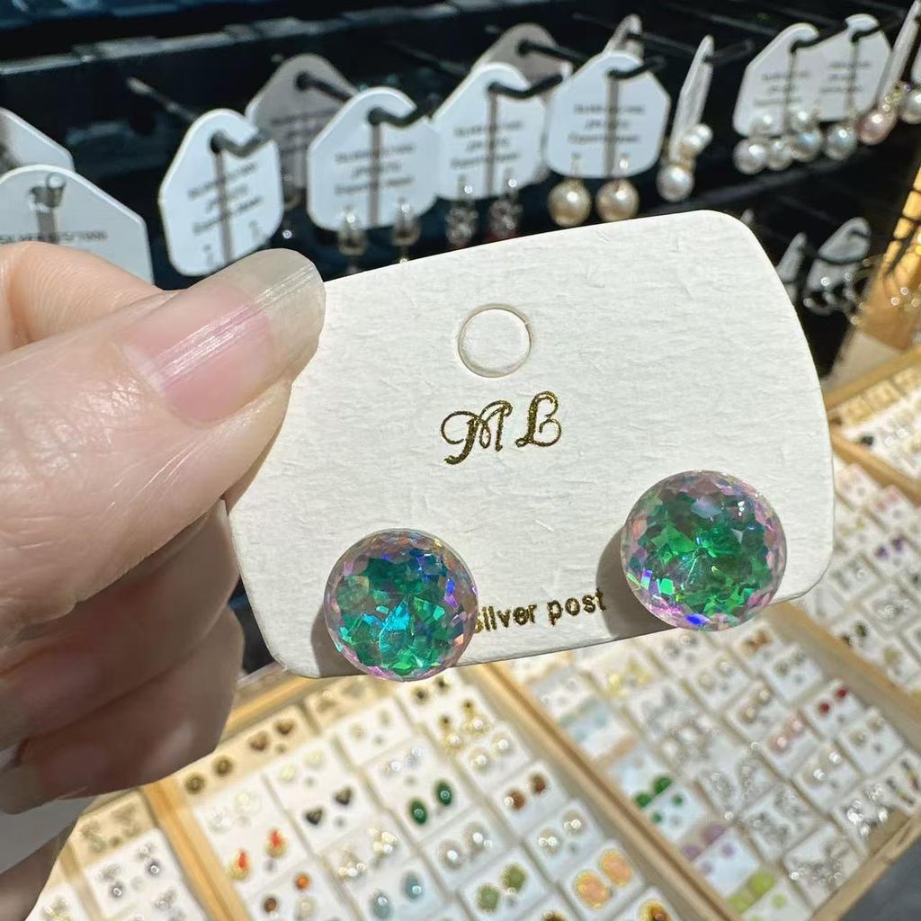 Unique Contracted Exaggerated Earrings Seven Color Restoring Ancient Ways Is Dazzle Colour Earrings Delicate Earrings