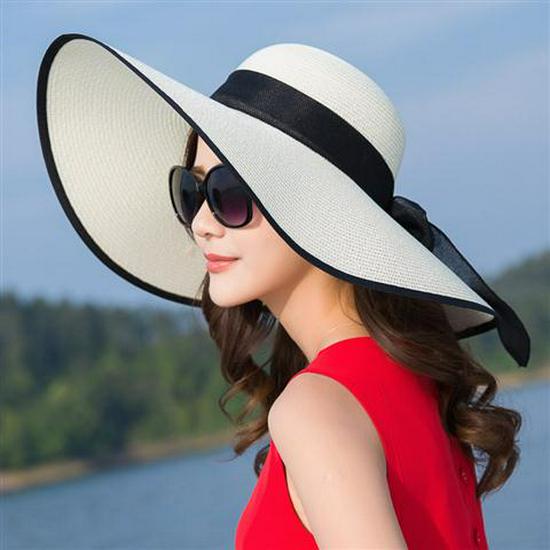 Women's Foldable Summer Beach Hat - Large Brim, Anti-UV, Floral Straw Sun Protection Hat