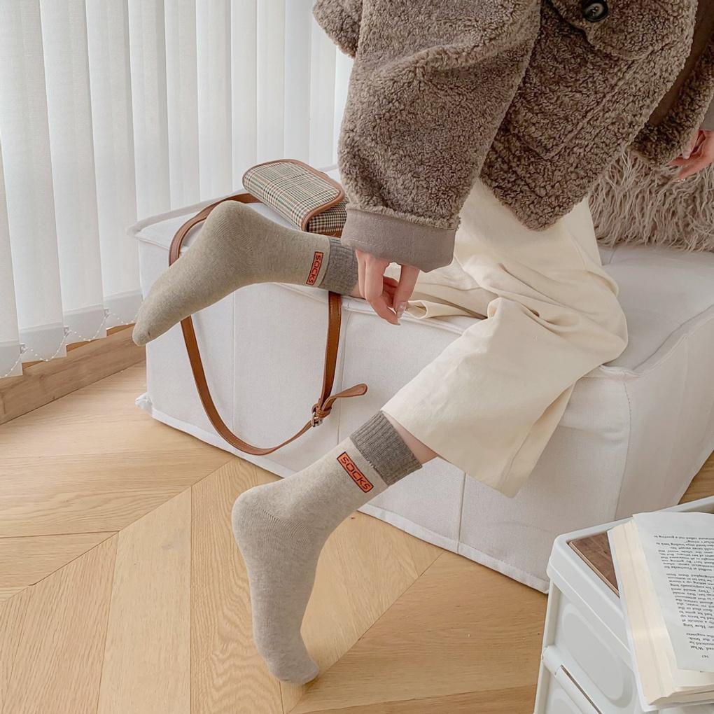 10 Pairs of Women's Lettering Knit Banded Socks