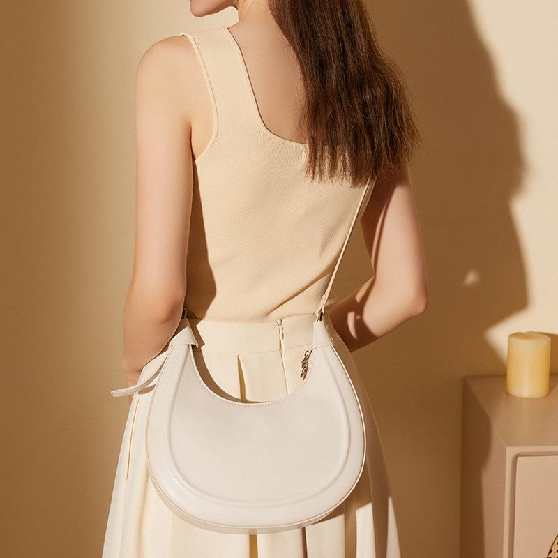 High-end Leather Half-moon Bag, Niche Design, Single-shoulder Crossbody Bag, Commuter Crossbody Women's Bag