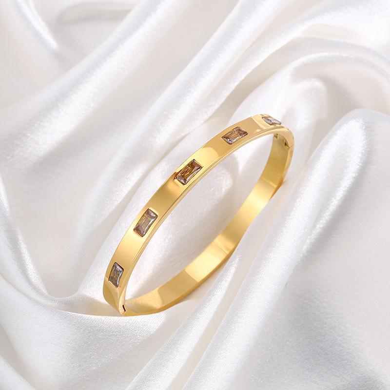 Zlatý titanový ocelový nerezový ocelový intarzovaný zirkonový pozlacený náramek stříbrný klasický jednoduchý styl růžové šaty vhodné pro ženy denní nošení