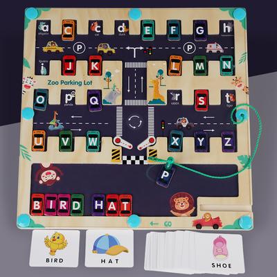 Magnetische englische Buchstaben für Kinder Finden Parkplatz Labyrinth Lern-Bildungsspielzeug Farbzuordnung Montessori-Spielzeug Holzspielzeug