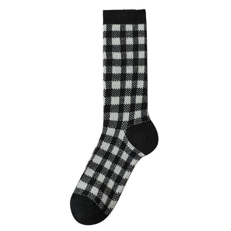 Retrofarbene High-Top-Socken für Damen im Herbst und Winter und Mid-Top-Socken aus gekämmter Baumwolle für Damen im Frühling und Herbst