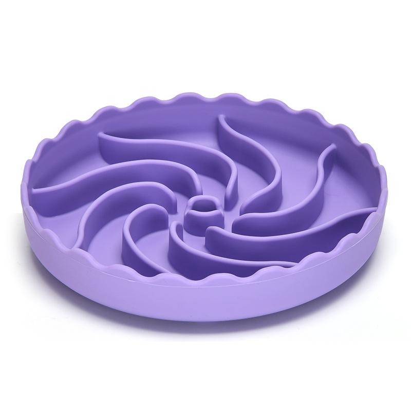 New hot-selling silicone pet licking mat, multi-functional pet food bowl, cat and dog food basin mat with suction cup, slow-eating placemat