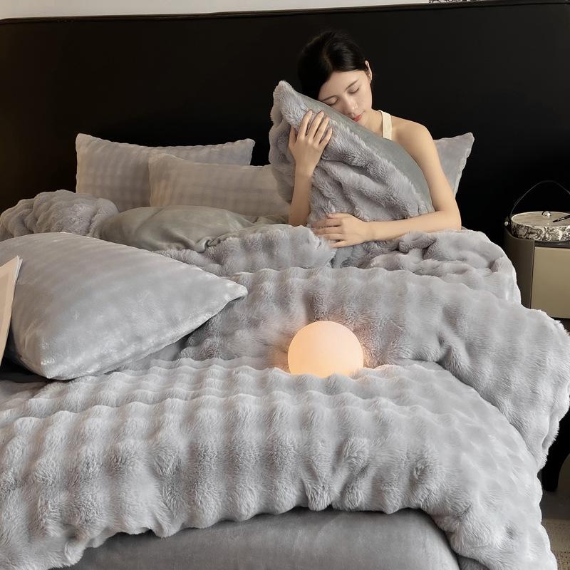 Plush Rabbit-Bed 3-Piece Set: Solid Color Duvet Cover & Rounded Corner Bed Sheet