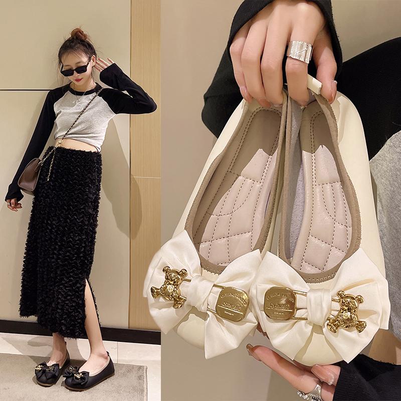 Lovely Flats Women Summer Daily Leather Slip On Round Toe Shoes Women Butterfly Knot Metal Decoration Platform Flats Plus Size