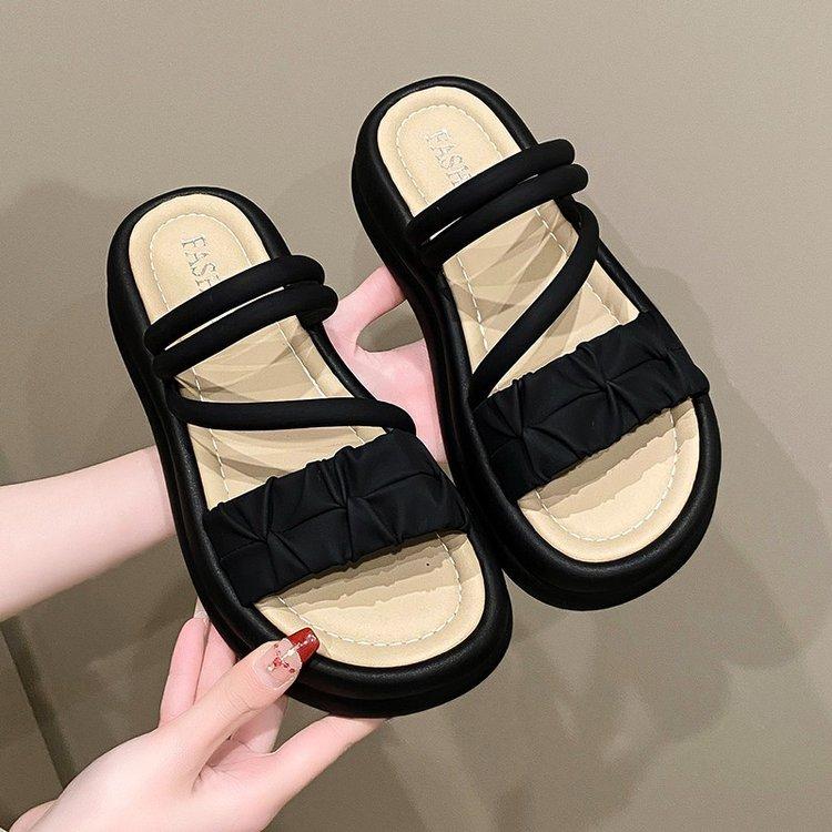 Fashion Female Shoes House Slippers Platform Low Peep Toe Luxury Slides Rubber Flip Flops Lady Big Size 2025 Designer Hawaiian Girl Soft