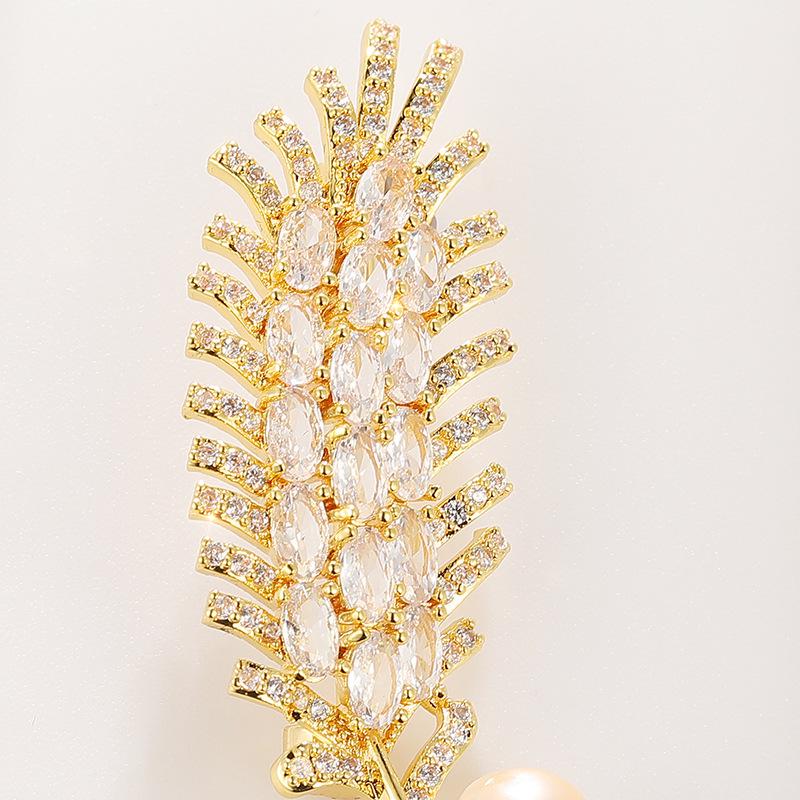 Bo Xin Yun Korean Zircon Wheat Ear Brooch with Freshwater Pearl