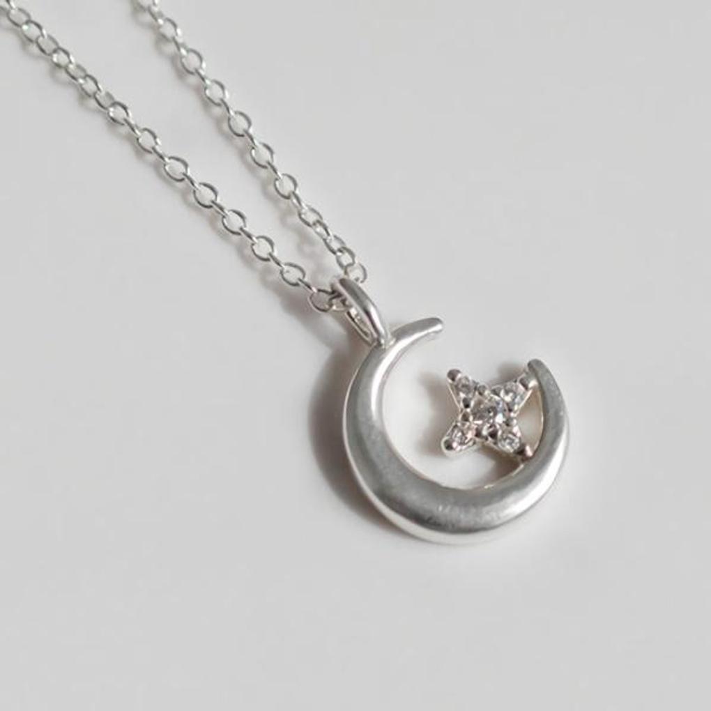 Women's Daily Accessory Sari Crescent Moon Star Necklace