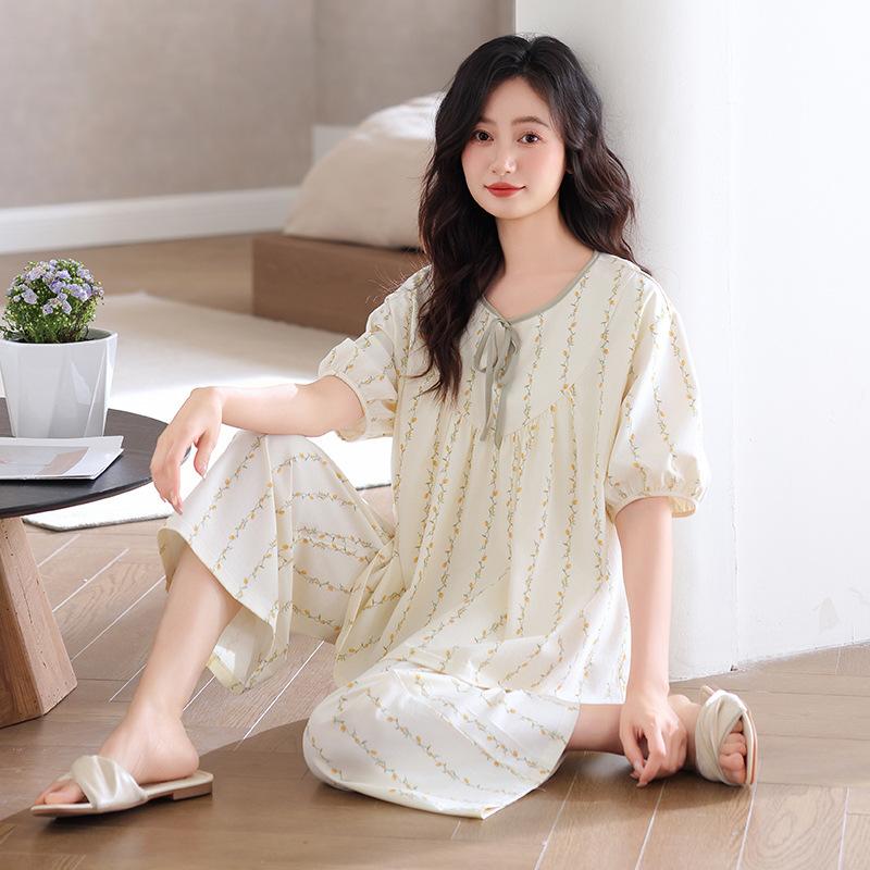 Pajamas women's pure cotton summer thin short-sleeved nine-point pants 1011 new integrated large-size loungewear set with chest pads