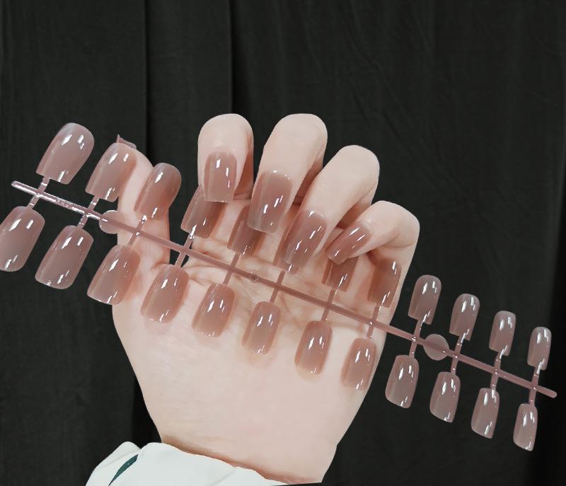 

24 шт./набір DIY Quick Nails Довга квадратна головка Одноколірні накладні нігті Багатокольорові смужки Готовий одяг Манікюр