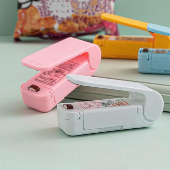 Mini Heat Bag Sealer Portable Plastic Clip Machine Handheld Vacuum Sealer One-Click Operation Kitchen Gadgets
