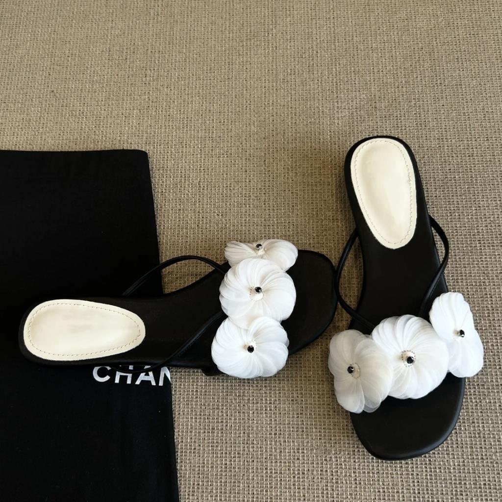 Fashion Sexy Open Toe Chunky Heel One-Strap Women Slippers Orchid Flowers Decor Square Toe Sandals Ladies Summer Beach Shoes