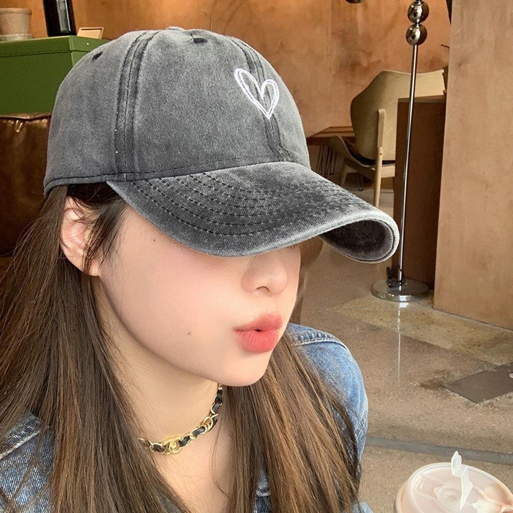 New Embroidery Peach Heart Spring/Summer Hat Adjustable Casual Baseball Caps Wash Denim Streetwear Hats for Women Men Couple