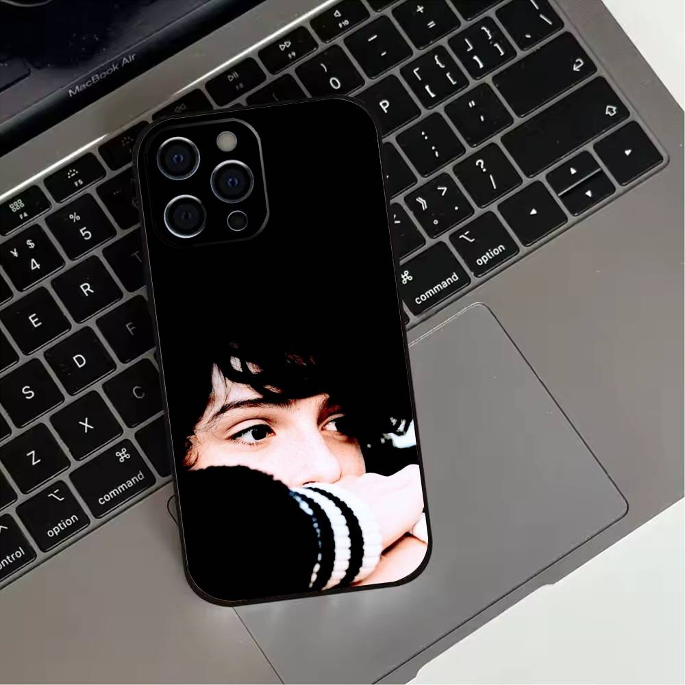 

Чехол для телефона актера Финна Вулфхарда для iPhone 17,16,15,14,13,12,11 Plus,Pro Max,XS, Мягкий силиконовый черный чехол iPhone17promax