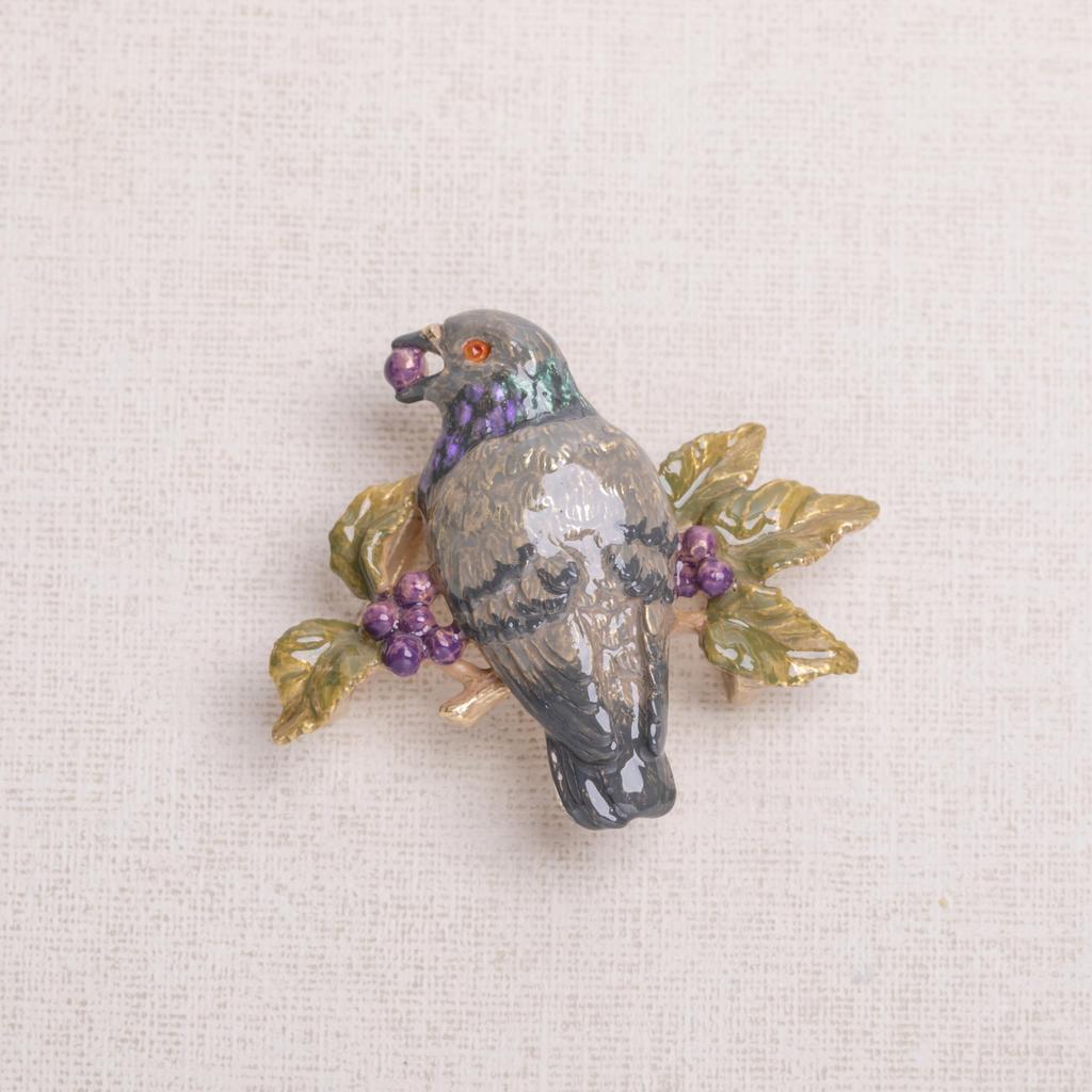 SUUPalnart Poc: Rock Dove Obi Clip (Comes in a special deluxe box) Kimono Obi Clip (Japanese traditional clothing accessory brand)