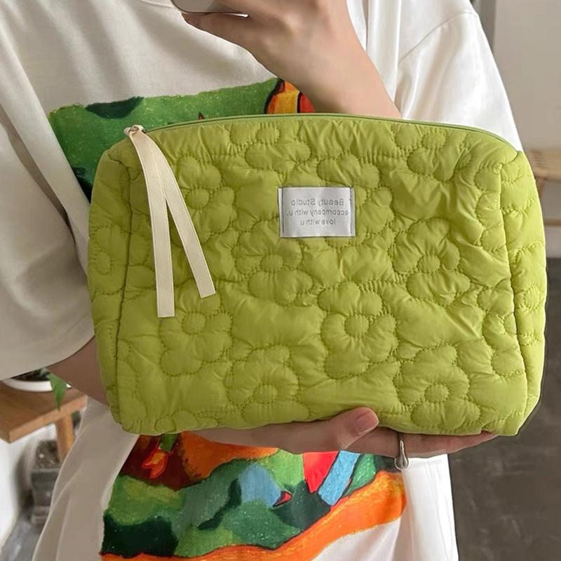 Cute Flower Cosmetic Bags Women's Capacity Waterproof Makeup Bag Toiletries Cosmetic Organizer Case Travel Make Up Wash Pouch