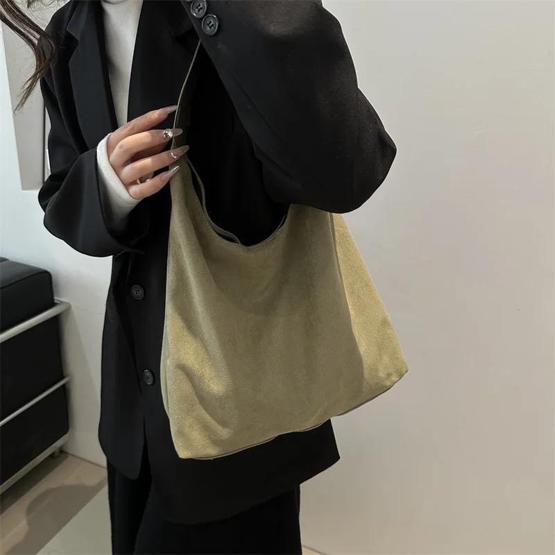 Faux Suede Women's Bag, Fashi Simple Large Capacity Korean Versi Trendy Casual Shoulder Armpit Bag Pure Color Retro Tote Bag