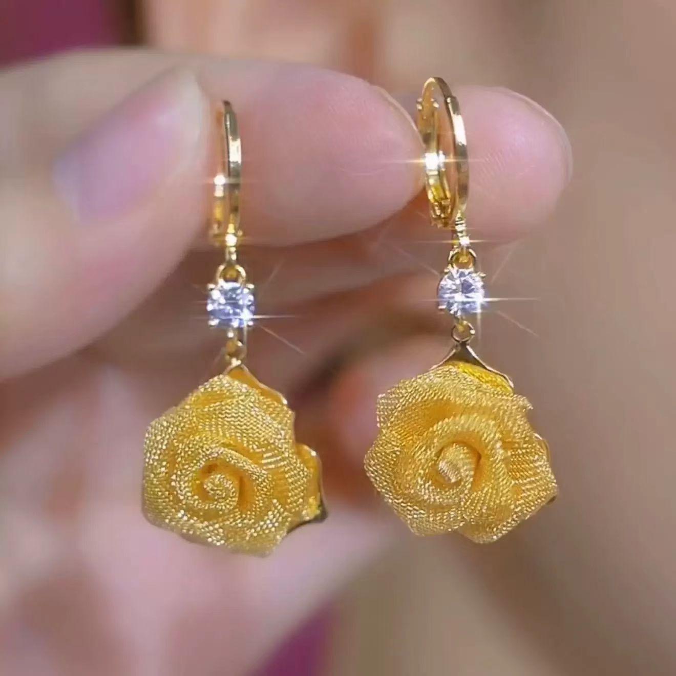 Niche fashion versatile temperament rose earrings, French unique flower earrings, earrings
