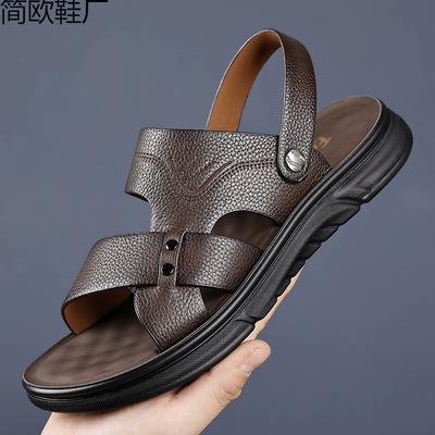 Summer Men's Sandals First Layer Cowhide Comfortable Medium Non-slip Bottom Slippers Dual-purpose Sandals