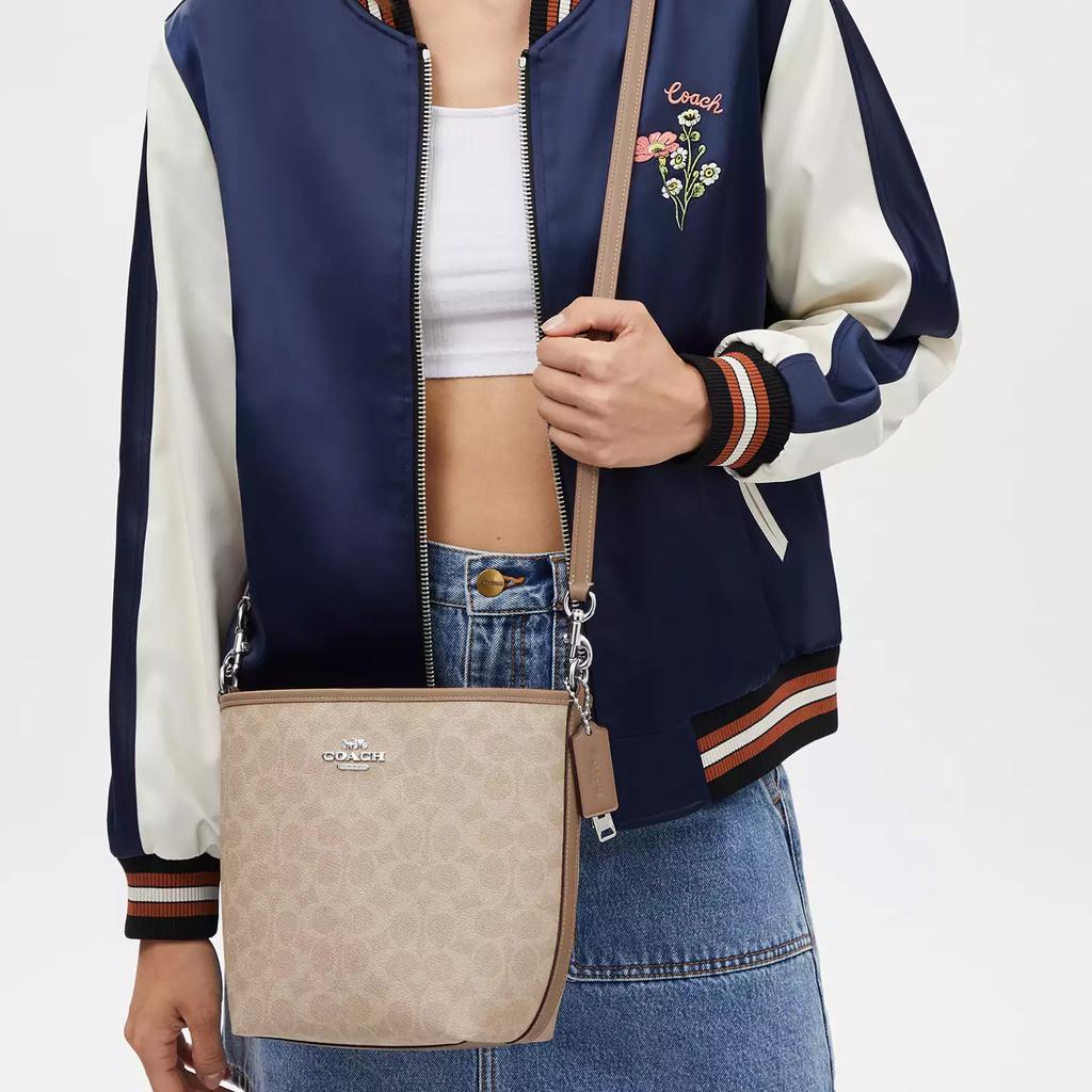 Coach City Bucket 17 Monogram Metal Logo Signature Coated Canvas Tote Shoulder Bag Small Women Bags Beige CT800-SVPWH