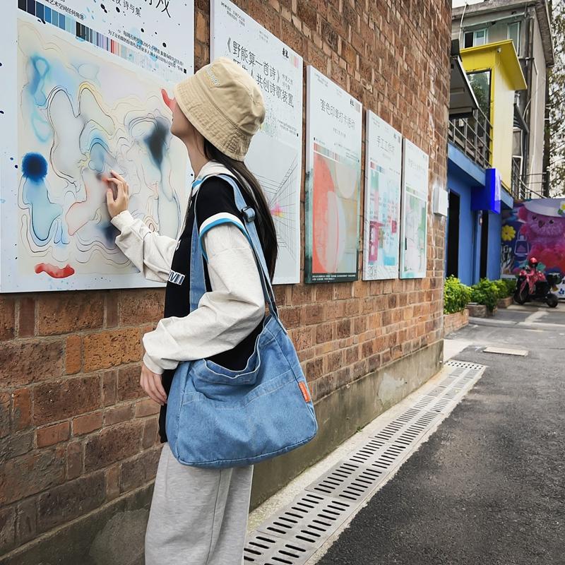 Women Denim Bag Large Capacity Strap Adjustable Crossbody Sling Bag Vintage Messenger Bag Casual Shopper Bag 2024 New