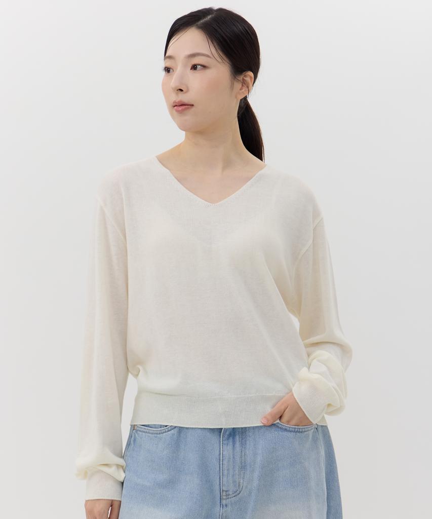 Kkomma Cmk01 V-Neck Ivory Sweater