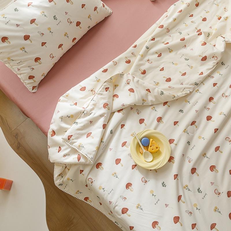 Cuvertură dublă cu aer condiționat, din bumbac, pentru copii, cu desene animate, set de patru piese, cuvertură din fibră de soia.